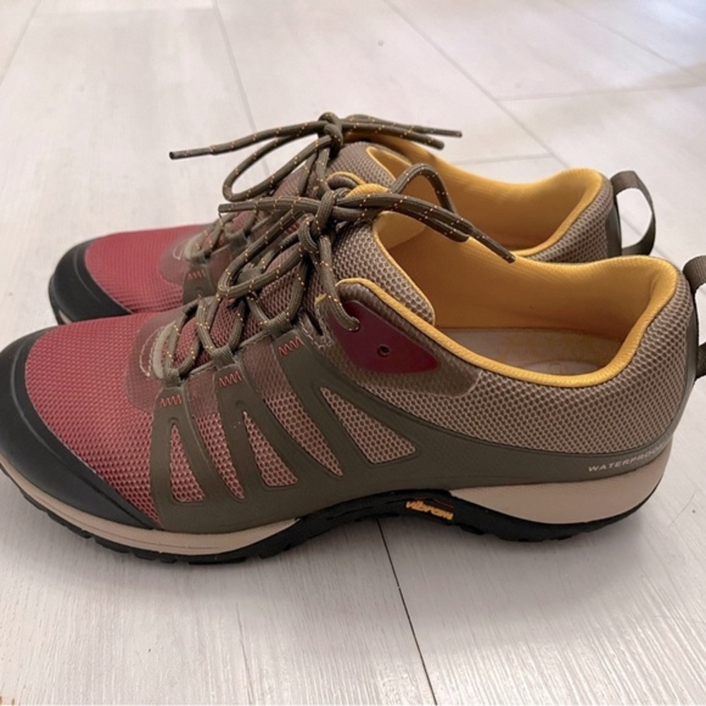 Dansko Vibrant Outdoor Waterproof Hiking Shoes worn once